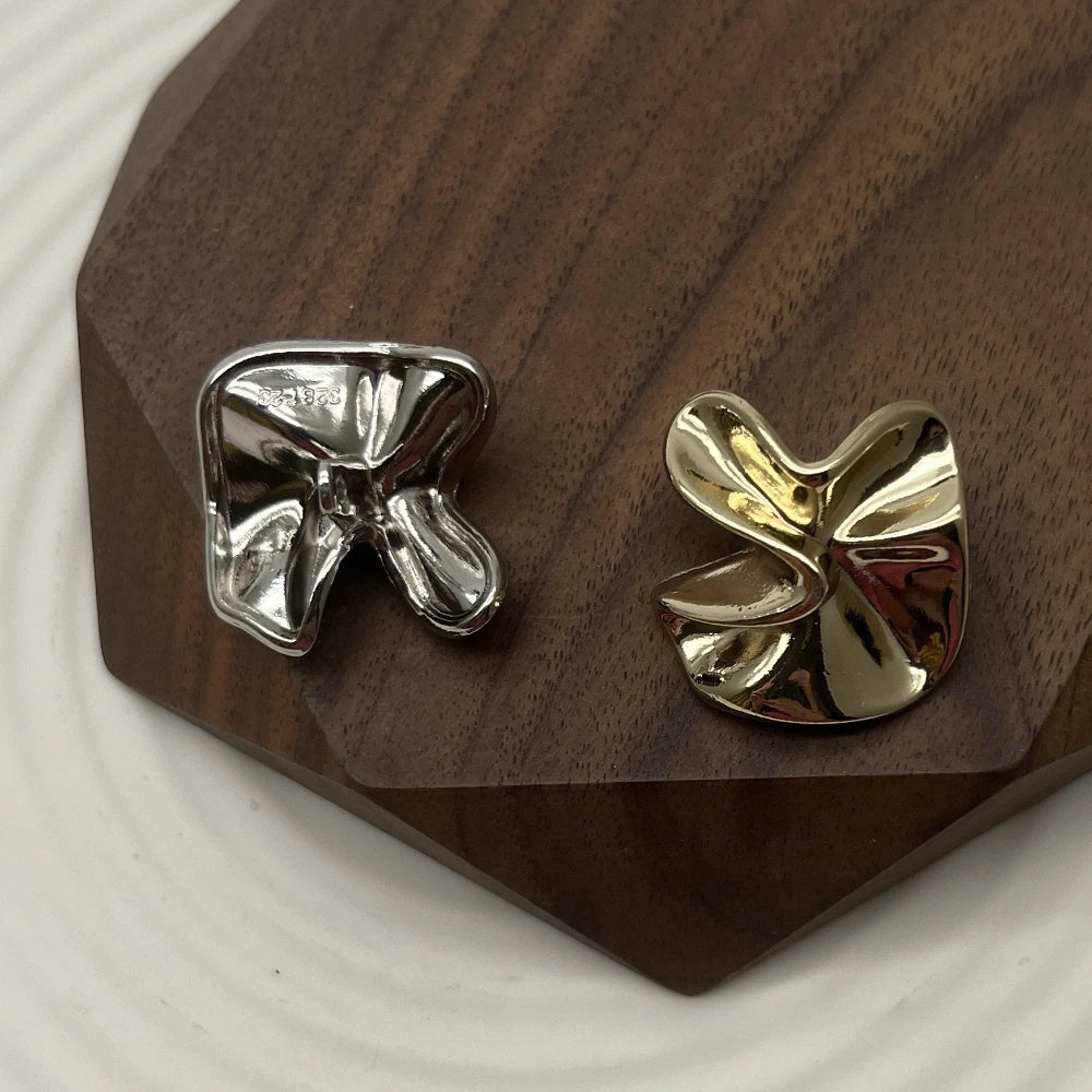 5pcs Beautiful Gold Color Buttons Creative Twisted Lotus Leaf Shape Metal Buttons Clothes Accessories